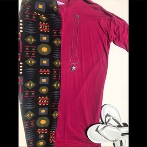 Lularoe outfit XS Irma OS pattered leggings